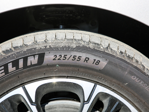 2021400TGI Supremeϵs ݆̥ߴ