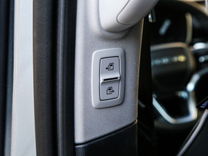 2021400TGI Supremeϵs g