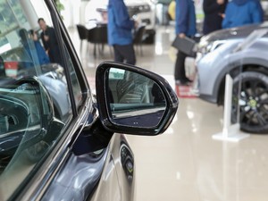 2021400TGI Supremeϵ ^