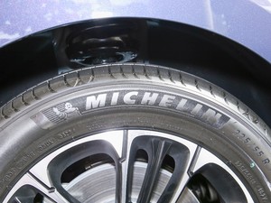 2021400TGI Supremeϵ ^