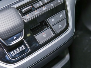 2021400TGI Supremeϵ v܇Ƅ