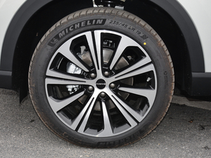 2021Supremeϵ 400TGI Ԅœs ݆Ȧ