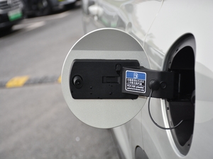 2021Supremeϵ 400TGI Ԅœs ^