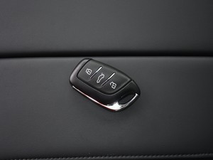 2021Supremeϵ 400TGI Ԅœs ܇耳