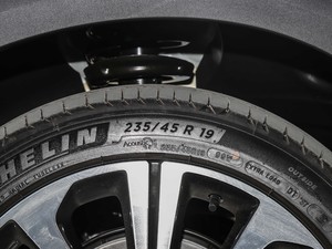 2021Supremeϵ 400TGI Ԅ ^