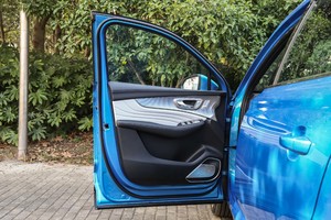 2021Supremeϵ 400TGI Ԅ g