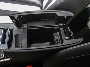 2021Supremeϵ 400TGI Ԅ g