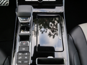 2021Supremeϵ 400TGI Ԅ(q) п؅^(q)