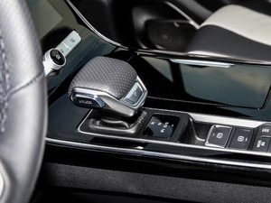 2021Supremeϵ 400TGI Ԅ(q) п؅^(q)