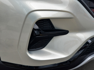 2021Supremeϵ 400TGI ԄӺAœ ^