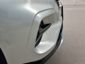 2021Supremeϵ 400TGI ԄӺAœ ^