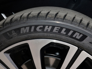 2021Supremeϵ 400TGI ԄӺAœ ݆̥Ʒ