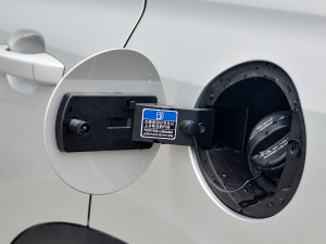 2021Supremeϵ 400TGI ԄӺAœ ^