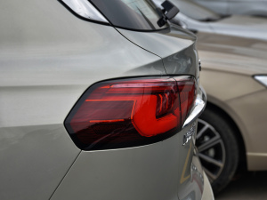 2021Supremeϵ 400TGI ԄӺAœ ^