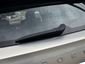 2021Supremeϵ 400TGI ԄӺAœ ^