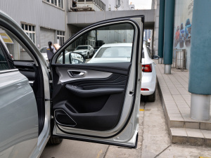 2021Supremeϵ 400TGI ԄӺAœ g