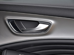 2021Supremeϵ 400TGI ԄӺAœ g