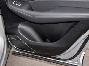 2021Supremeϵ 400TGI ԄӺAœ g