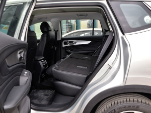 2021Supremeϵ 400TGI ԄӺAœ g