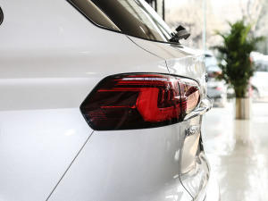 2021Supremeϵ 300TGI Ԅœs (ji)^