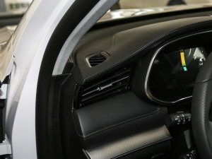 2021Supremeϵ 300TGI Ԅœs g