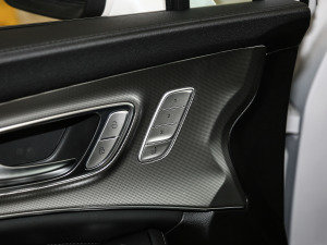 2021Supremeϵ 300TGI Ԅœs g