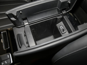 2021Supremeϵ 300TGI Ԅœs g