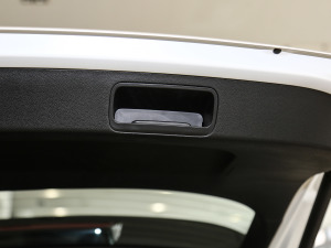 2021Supremeϵ 300TGI Ԅœs g