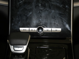 2021Supremeϵ 300TGI Ԅœs {(dio){(dio)(ji)