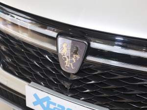 2021Supremeϵ 300TGI ԄӺAœ ^