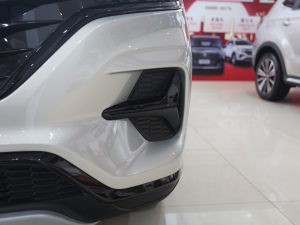 2021Supremeϵ 300TGI ԄӺAœ ^