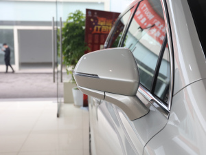 2021Supremeϵ 300TGI ԄӺAœ ^