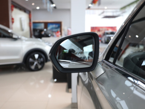 2021Supremeϵ 300TGI ԄӺAœ ^