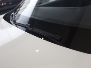 2021Supremeϵ 300TGI ԄӺAœ ^