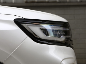 2021Supremeϵ 300TGI Ԅœ ^