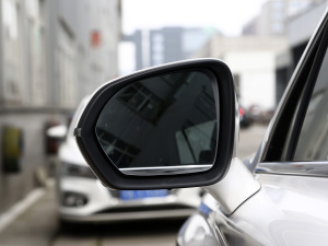 2021Supremeϵ 300TGI Ԅœ ^