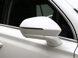 2021Supremeϵ 300TGI Ԅœ ^