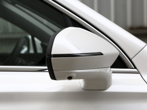 2021Supremeϵ 300TGI Ԅœ ^