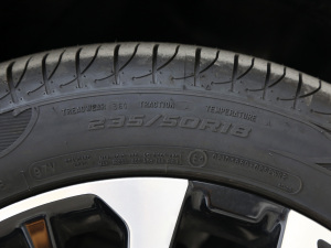 2021Supremeϵ 300TGI Ԅœ ݆̥ߴ