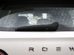 2021Supremeϵ 300TGI Ԅœ ^