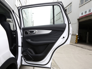 2021Supremeϵ 300TGI Ԅœ g