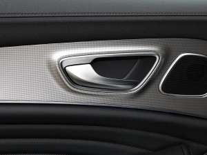 2021Supremeϵ 300TGI Ԅœ g