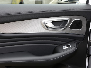 2021Supremeϵ 300TGI Ԅœ g