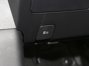 2021Supremeϵ 300TGI Ԅœ п؅^