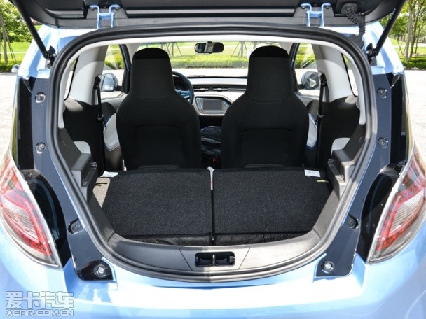 上汽榮威2013款榮威E50