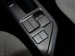 2013늄(dng)܇(ch) v܇(ch)Ƅ(dng)