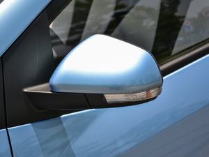 2013늄(dng)܇(ch) (x)(ji)^