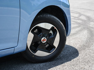 2013늄(dng)܇(ch) (x)(ji)^