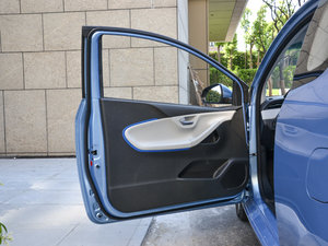 2013늄(dng)܇(ch) g