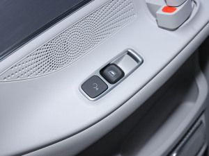 2022400TGI g۰ ܇ƅ^(q)